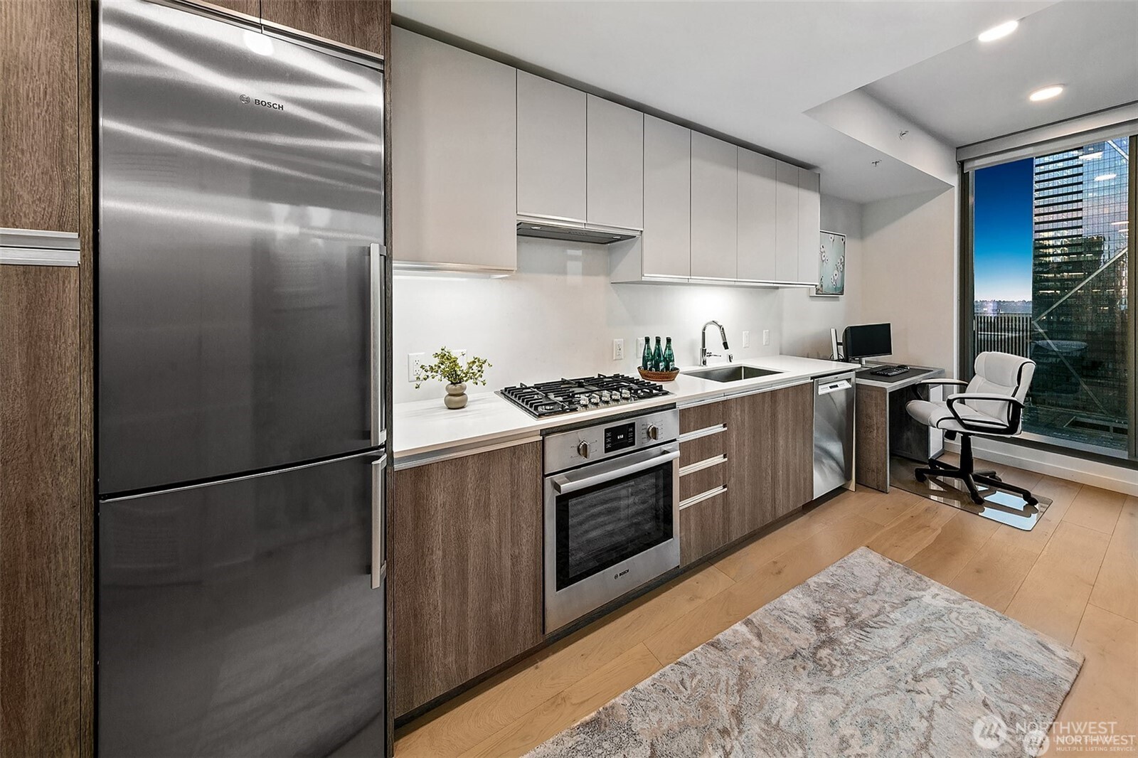 800 Columbia Street, Unit 1801 Seattle, WA 98104 - Photo 12 of 40