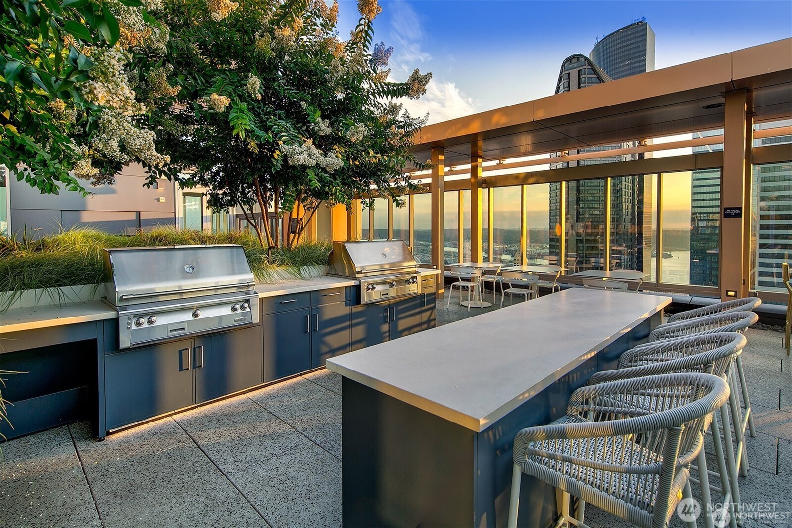 800 Columbia Street, Unit 1801 Seattle, WA 98104 - Photo 22 of 40