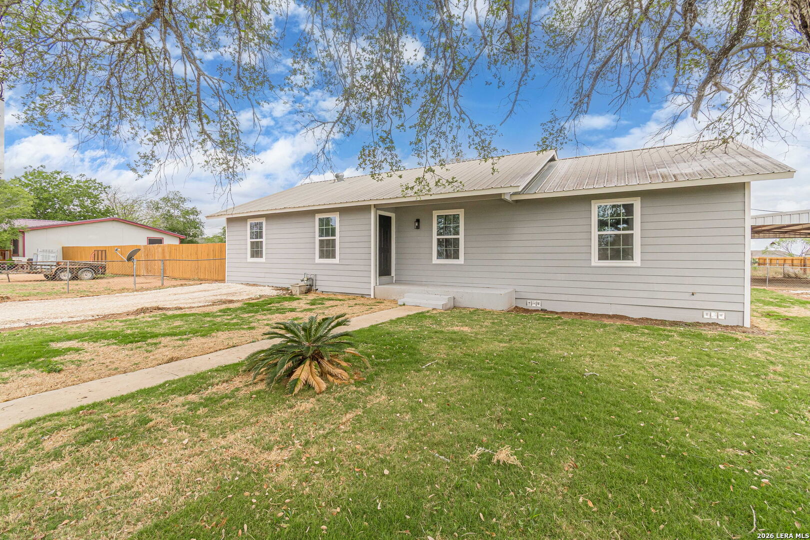 1315 Olive Street Jourdanton, TX 78026 - Photo 3 of 19
