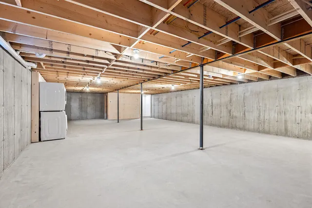 $499,000 | 3 Balsam Lane, Litchfield, ME 04350