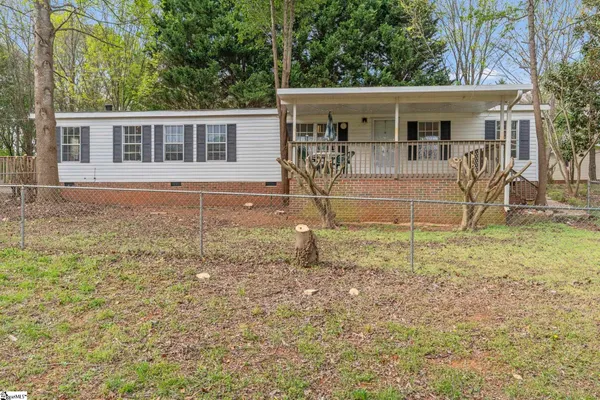 $245,000 | 314 Green Oak Drive, Wellford, SC 29385