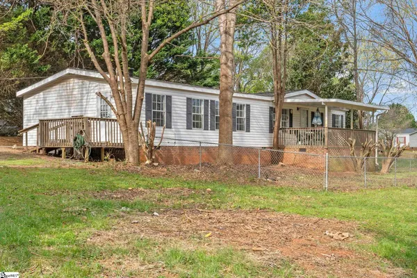 $245,000 | 314 Green Oak Drive, Wellford, SC 29385