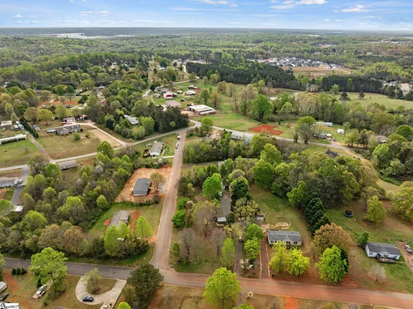 $245,000 | 314 Green Oak Drive, Wellford, SC 29385
