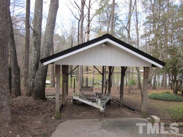 285 Kerr Lake Road Henderson, NC 27537 - Photo 3 of 25 a house with a outdoor space
