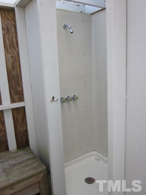 285 Kerr Lake Road Henderson, NC 27537 - Photo 23 of 25 a bathroom with a sink