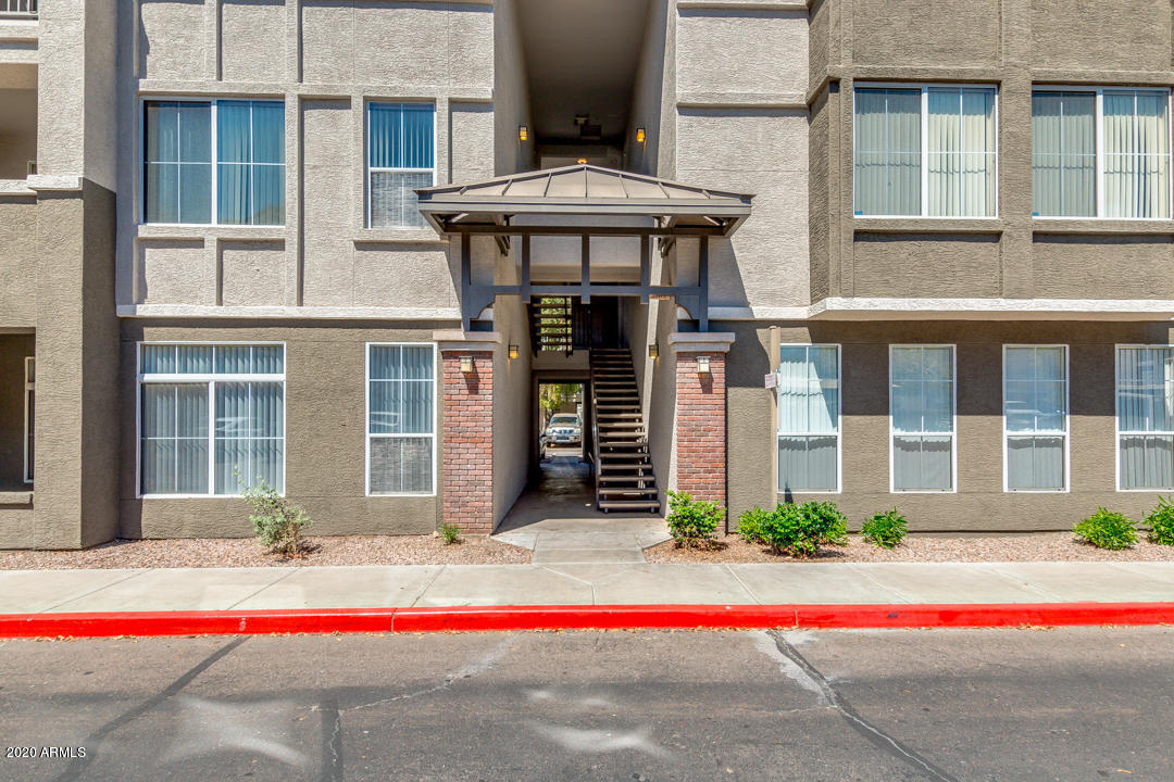 909 East Camelback Road, Unit 3012 Phoenix, AZ 85014 - Photo 1 of 3 20200504223806101414000000-o