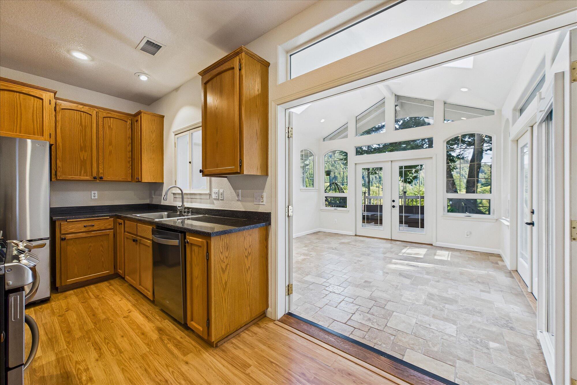 172 Grayland Heights Road Rio Dell, CA 95562 - Photo 28 of 77 Gallery Image 28