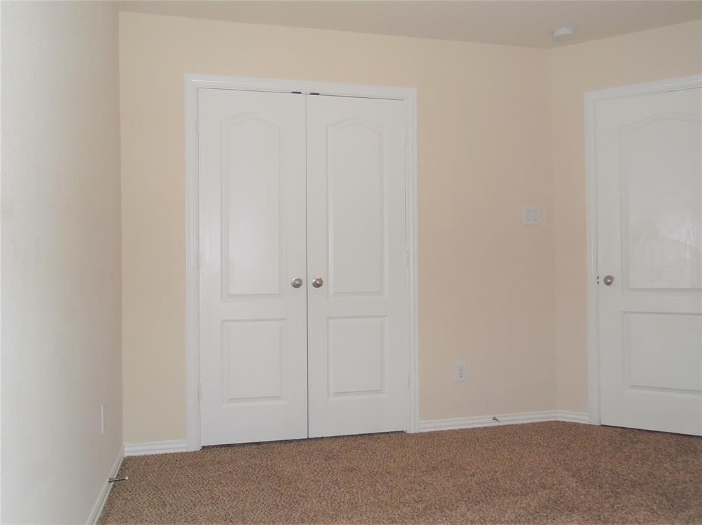 5106 Gable Lane Houston, TX 77066 - Photo 30 of 39 a view of an empty room