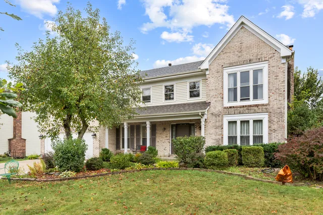 $649,000 | 1525 Sandburg Drive, Schaumburg, IL 60173