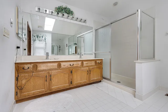 $649,000 | 1525 Sandburg Drive, Schaumburg, IL 60173