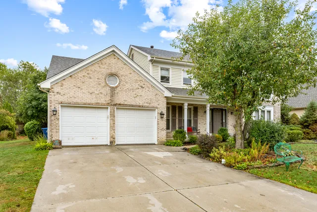 $649,000 | 1525 Sandburg Drive, Schaumburg, IL 60173