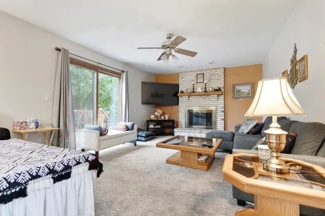 $649,000 | 1525 Sandburg Drive, Schaumburg, IL 60173