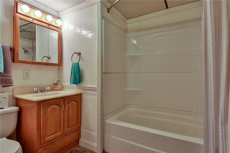 484 Mapletown Road Garards Fort, PA 15334 - Photo 16 of 24 Gallery Image 16