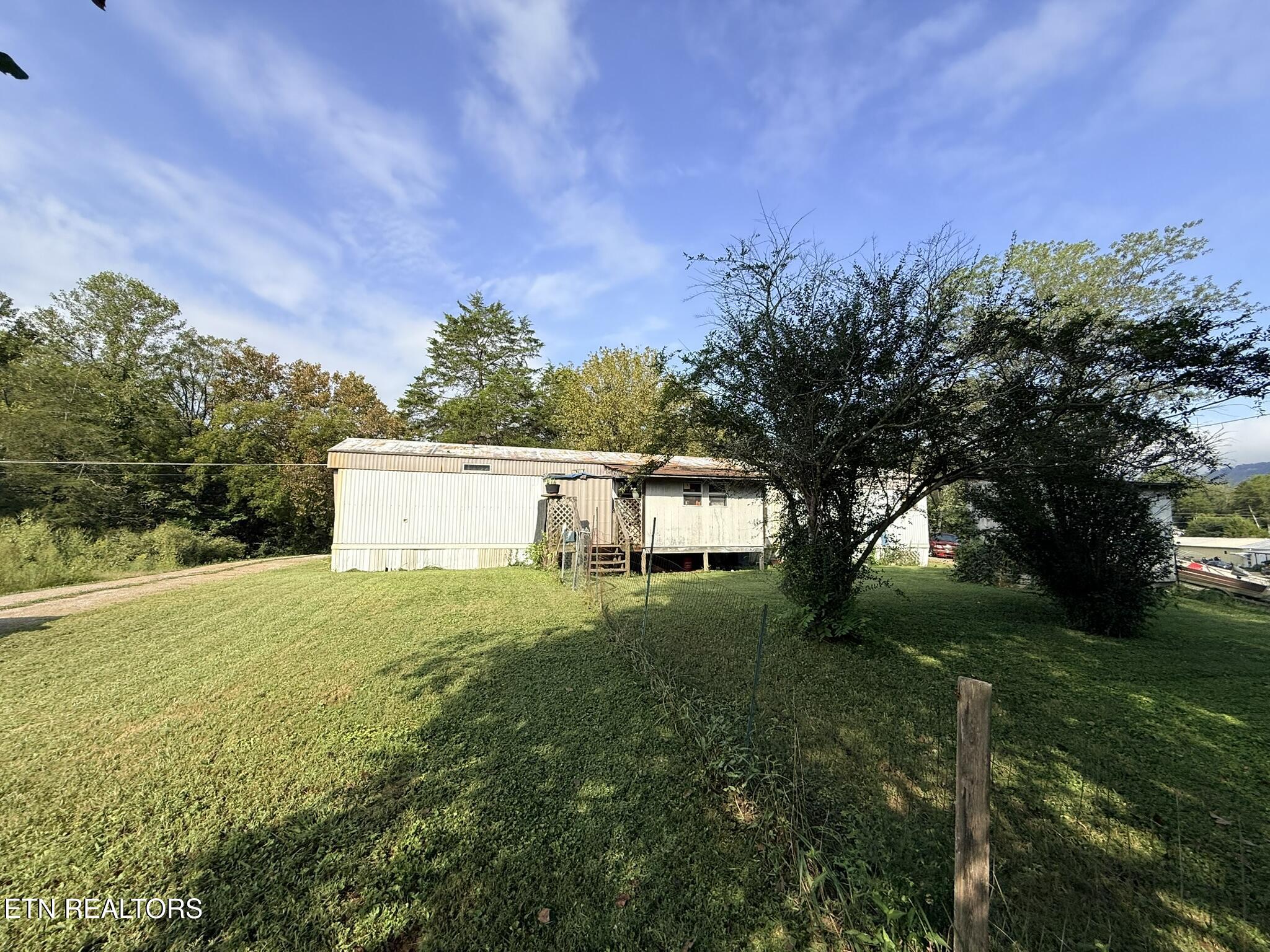 569 Carr Wynn Road La Follette, TN 37766 - Photo 7 of 17 IMG_0447