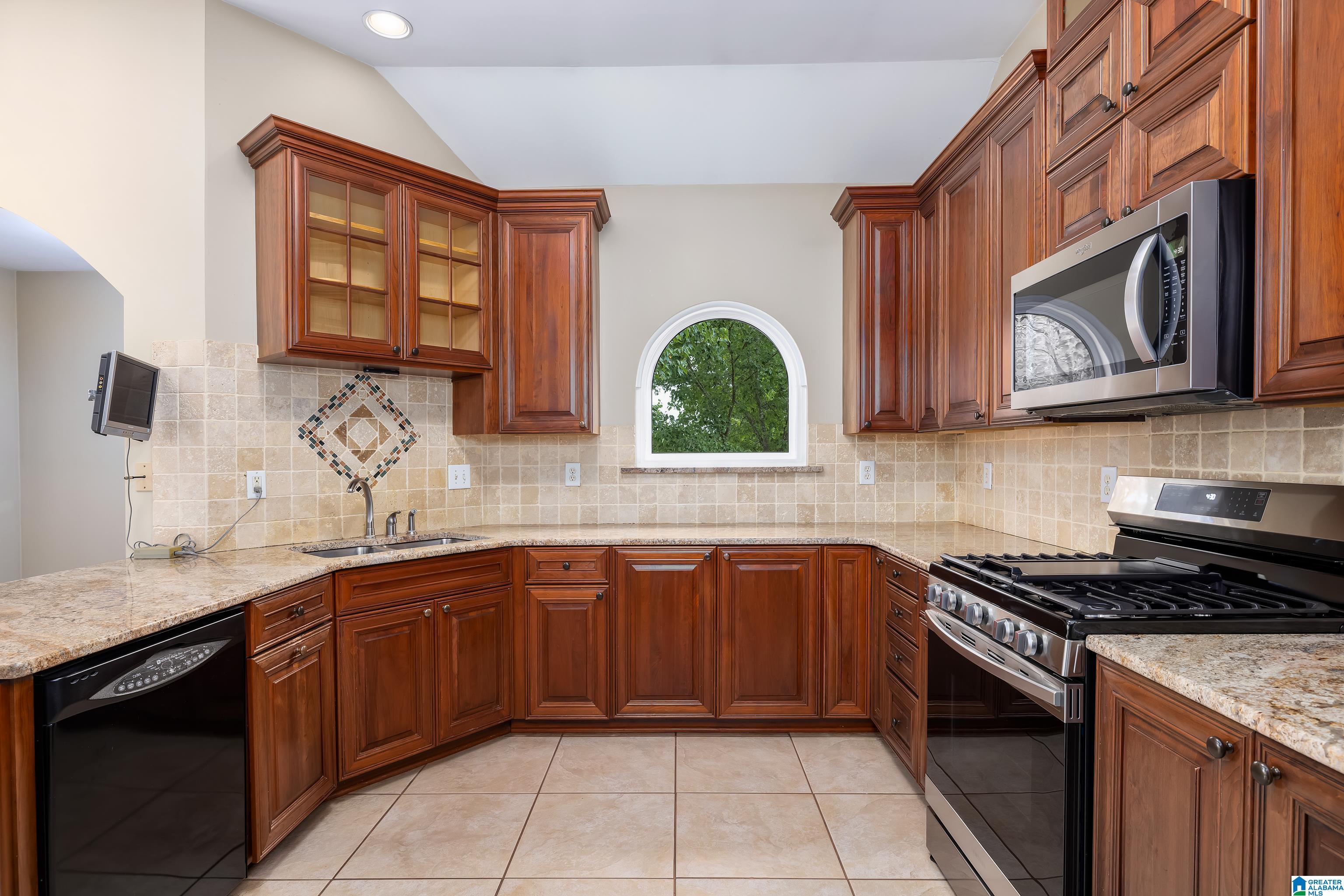 134 Shiraz Street Alabaster, AL 35007 - Photo 21 of 44