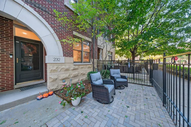 $760,000 | 232 East Cullerton Street, Chicago, IL 60616