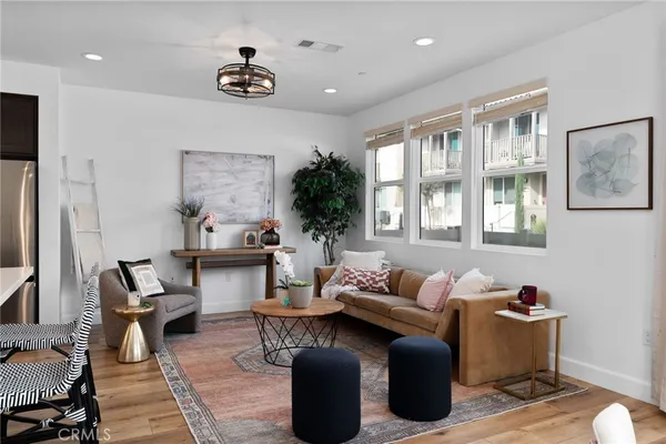 $3,850 | 39438 Corvina Lane, Temecula, CA 92591