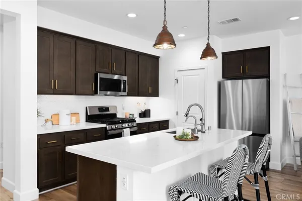 $3,850 | 39438 Corvina Lane, Temecula, CA 92591