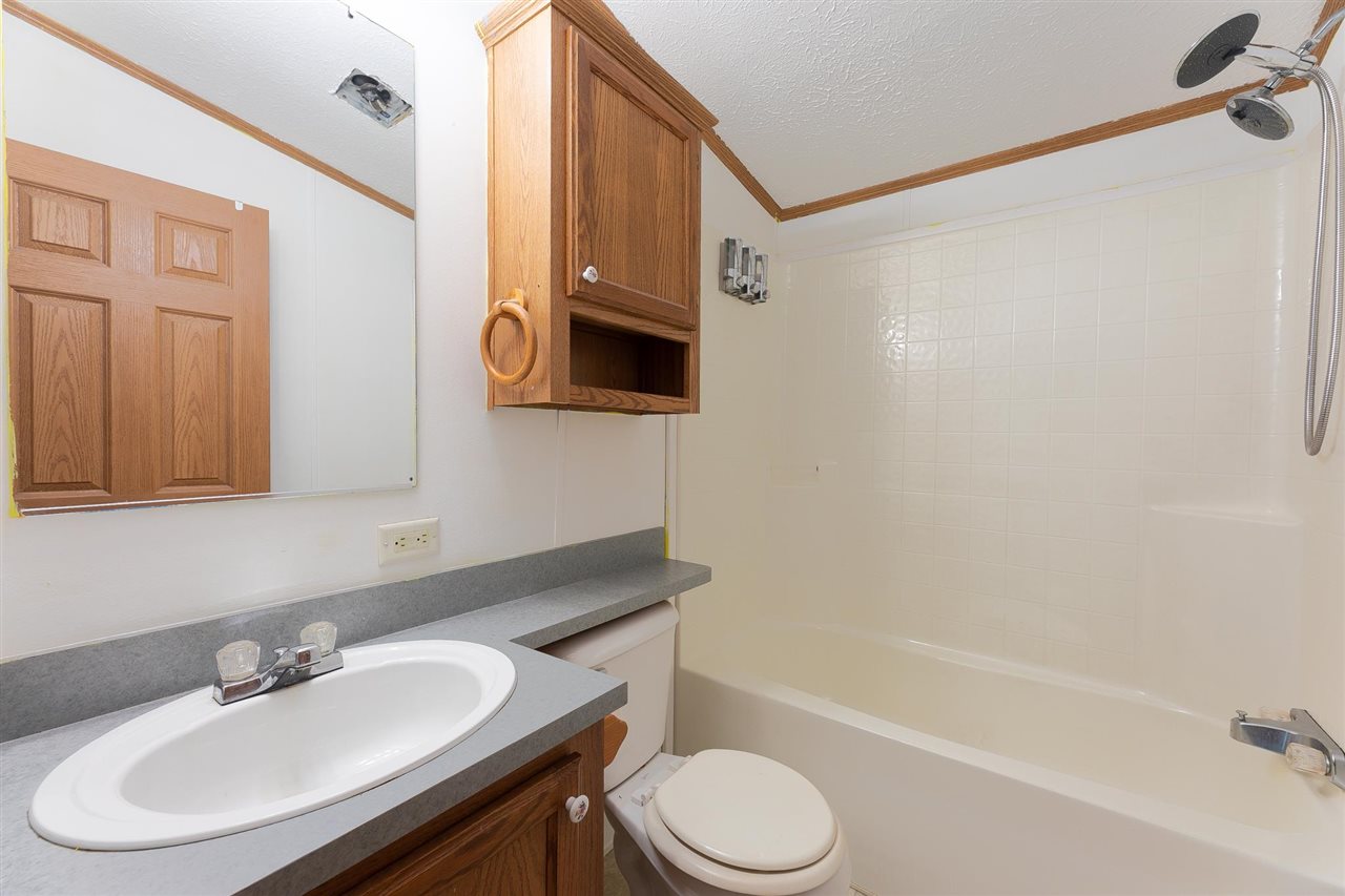 14155 Brownell Road Beulah, MI 49617 - Photo 4 of 30 1888534-3.JPG