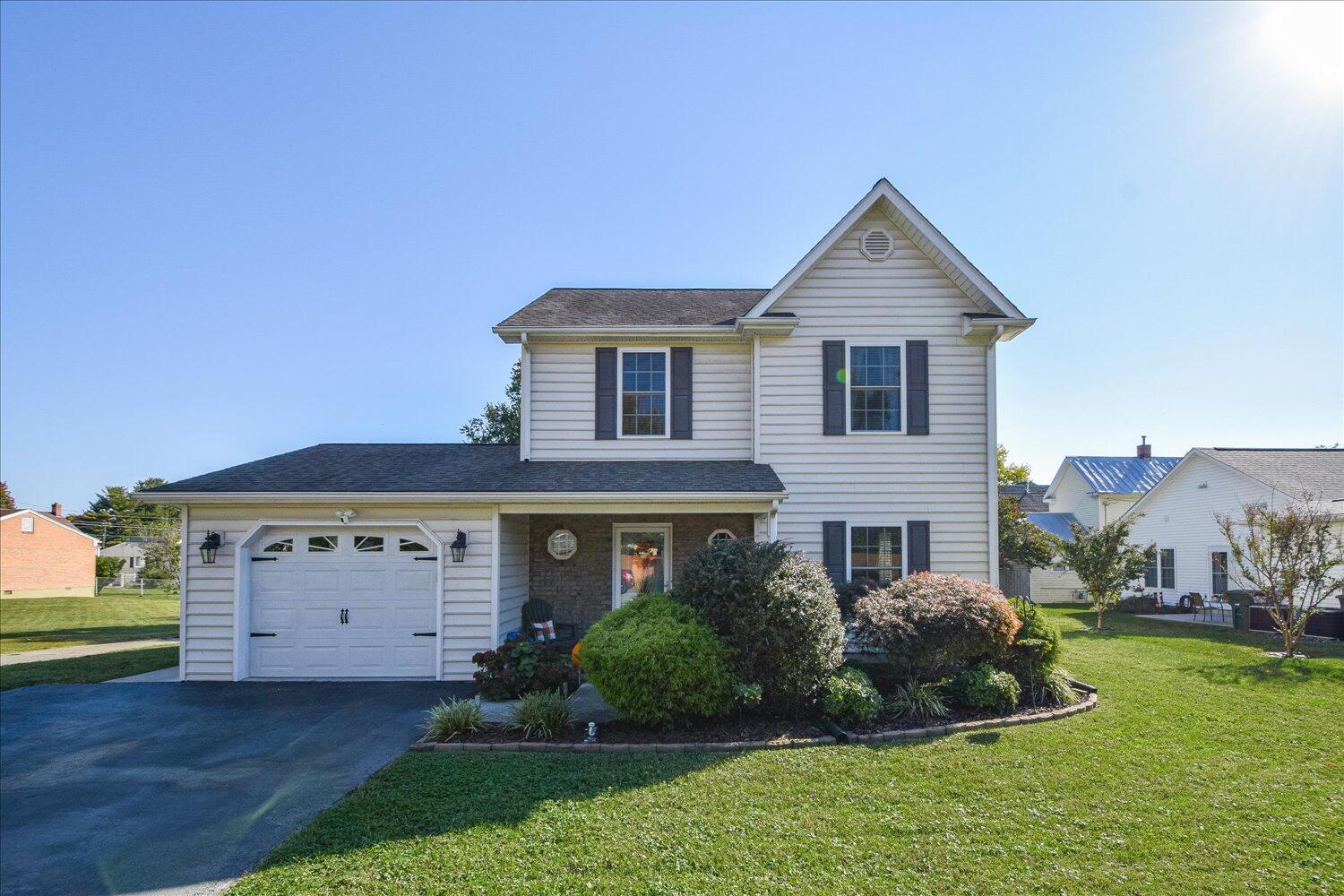 430 6th Street Salem, VA 24153 - Photo 1 of 24 01-430 6th-1