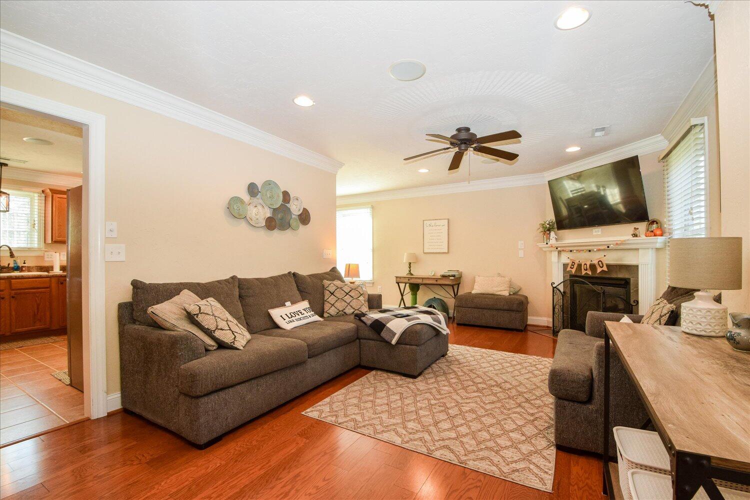 430 6th Street Salem, VA 24153 - Photo 4 of 24 04-430 6th-4