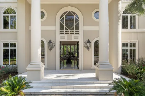 $4,495,000 | 608 Little John Lane, Houston, TX 77024
