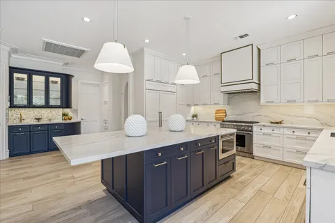 $4,495,000 | 608 Little John Lane, Houston, TX 77024