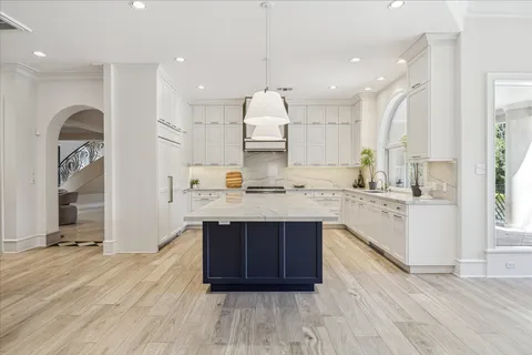 $4,495,000 | 608 Little John Lane, Houston, TX 77024