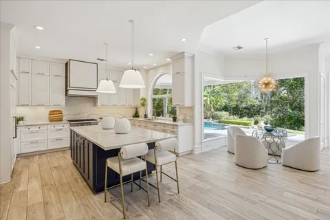 $4,495,000 | 608 Little John Lane, Houston, TX 77024