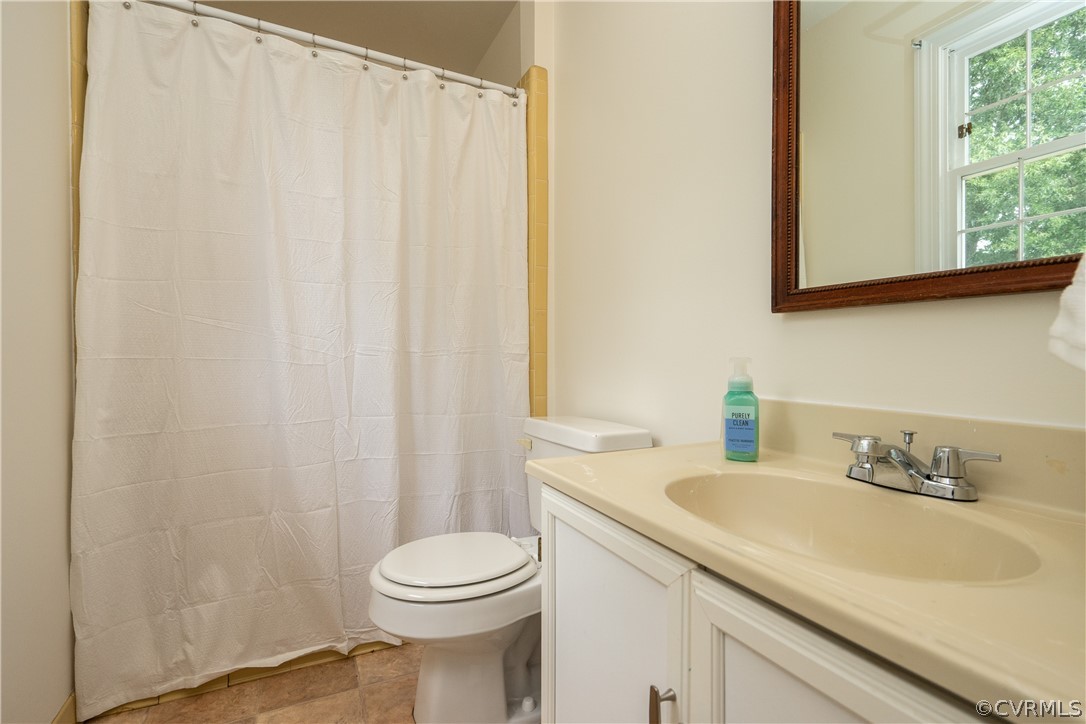 114 Tudor Road Colonial Heights, VA 23834 - Photo 19 of 42