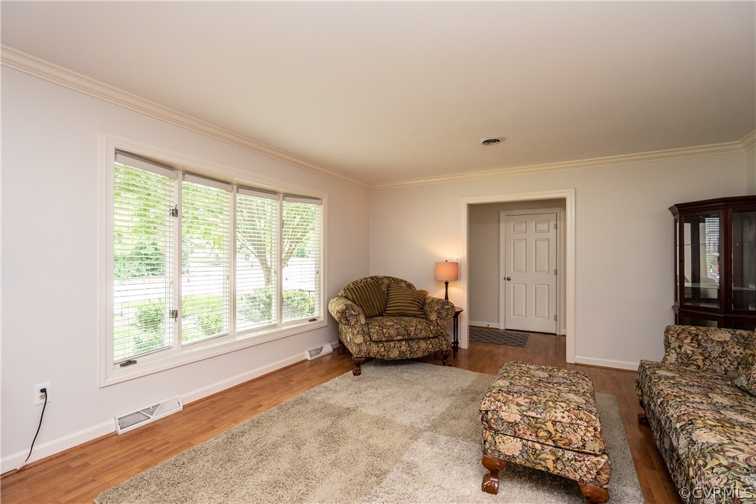 114 Tudor Road Colonial Heights, VA 23834 - Photo 3 of 42