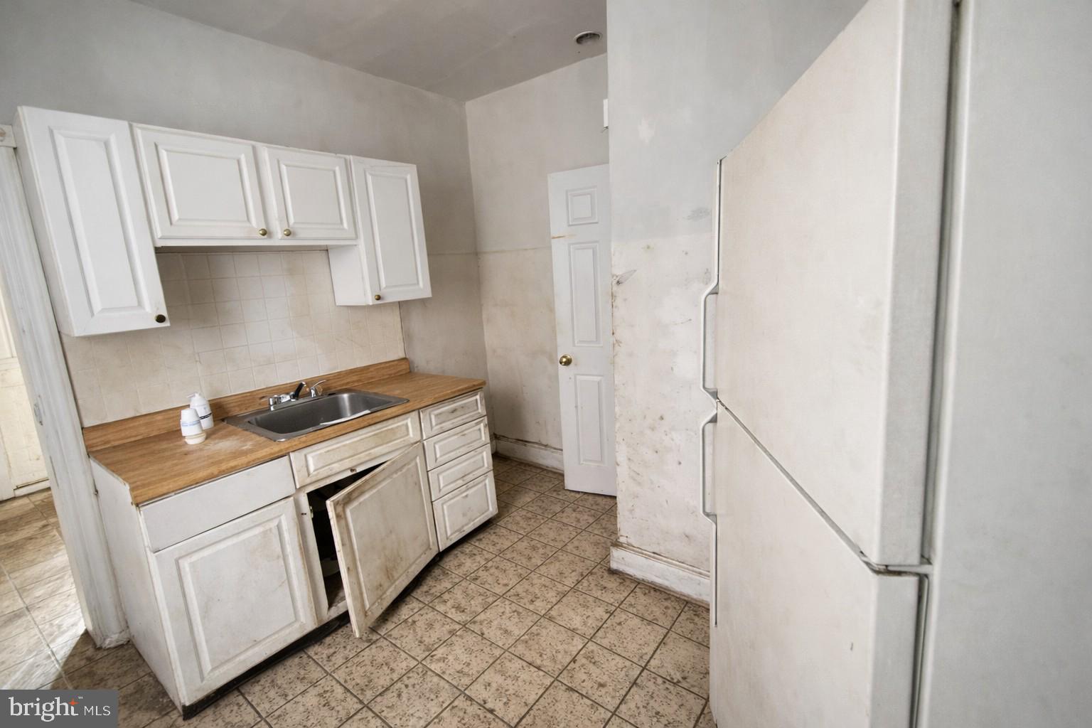 5144 Hoopes Street Philadelphia, PA 19139 - Photo 7 of 16