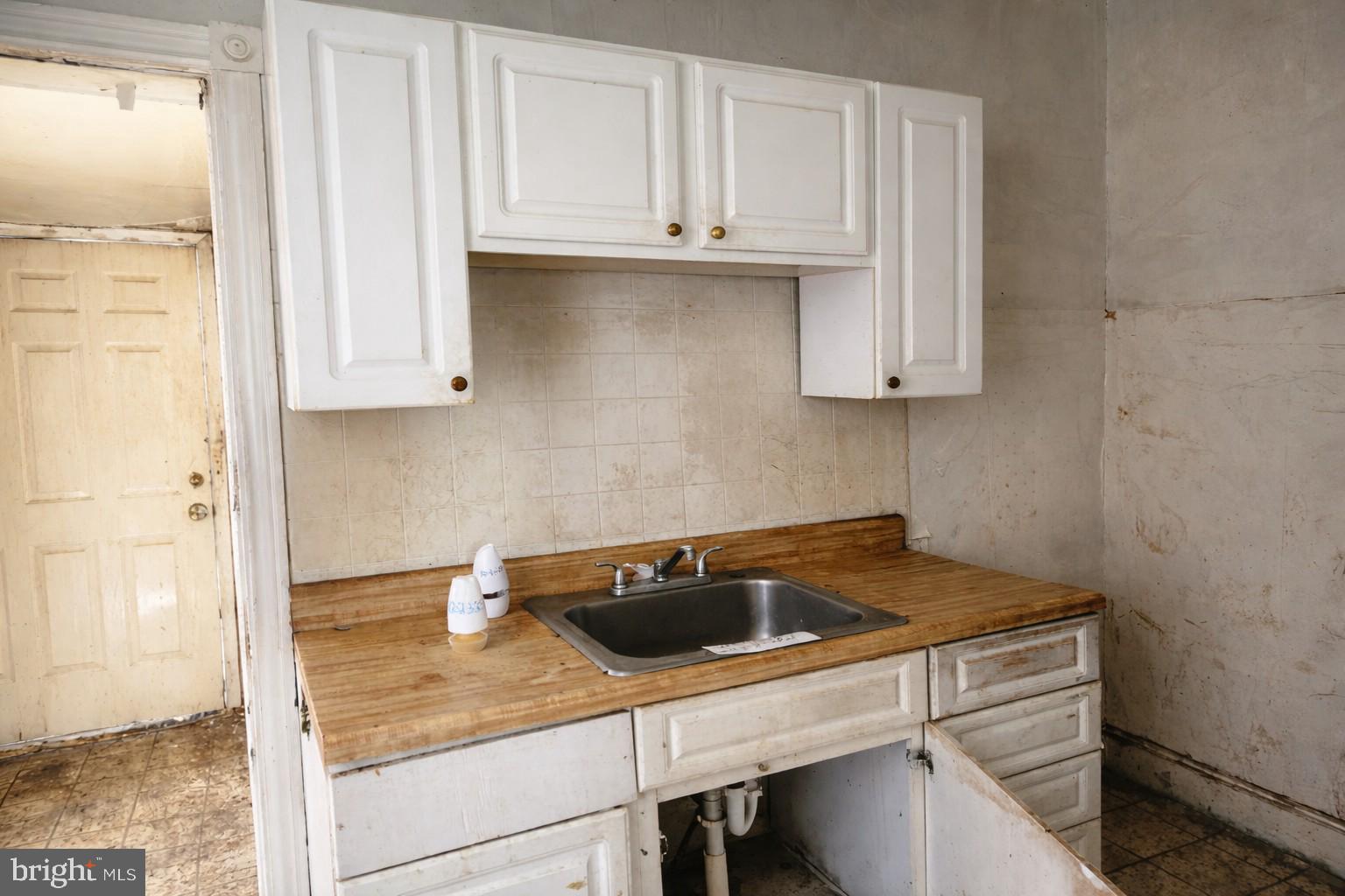 5144 Hoopes Street Philadelphia, PA 19139 - Photo 8 of 16