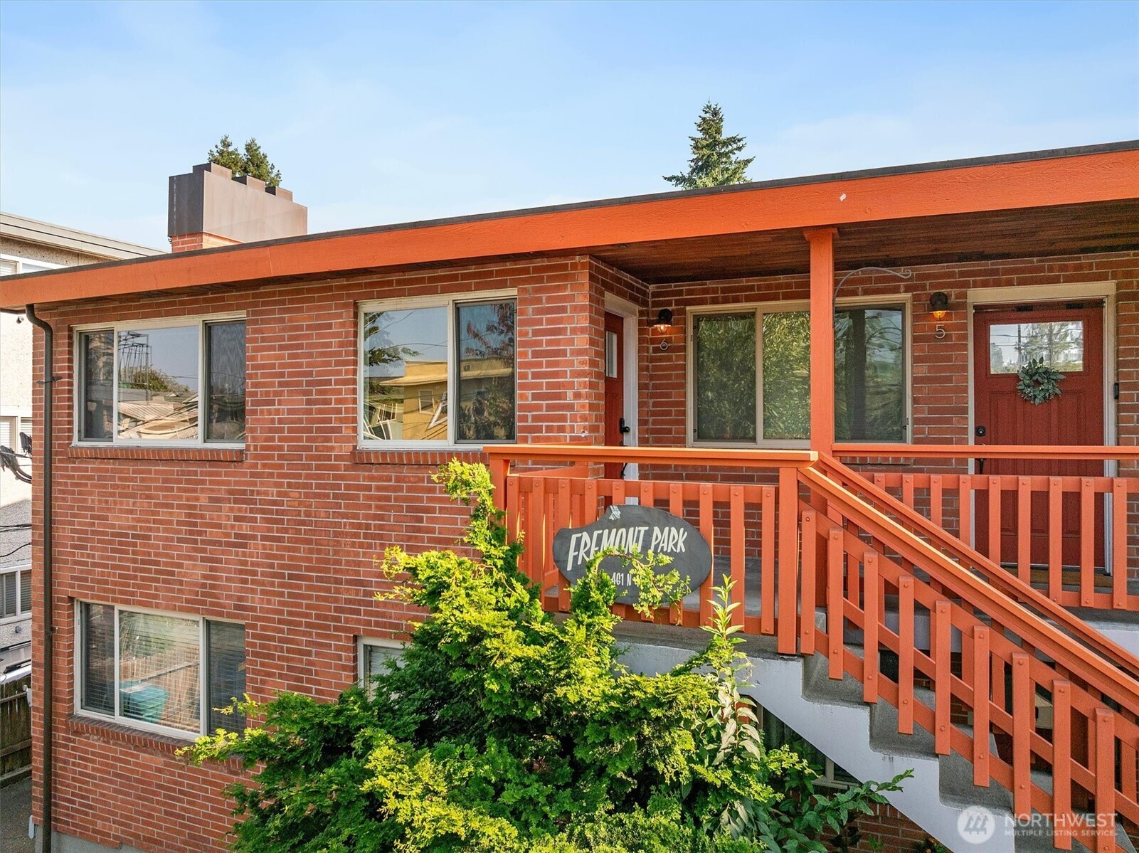 461 North 45th Street, Unit 6 Seattle, WA 98103 - Photo 1 of 16 Gallery Image 1