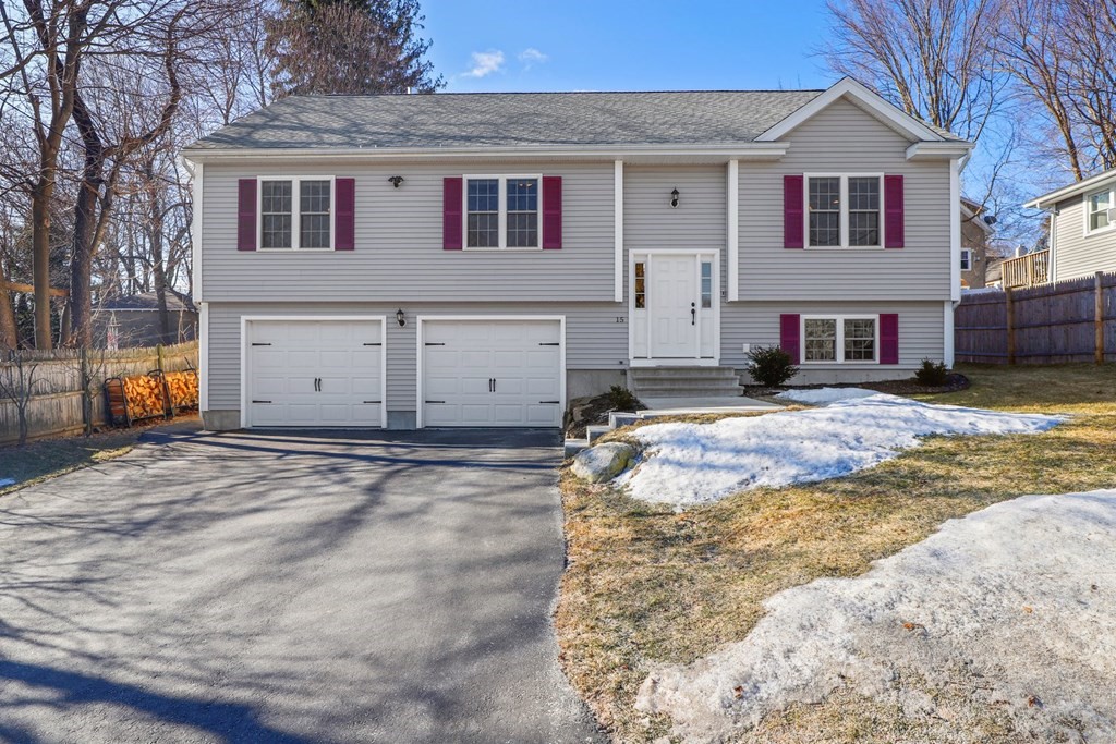 15 Barnstable Road Worcester, MA 01605 - Photo 1 of 31 Gallery Image 1
