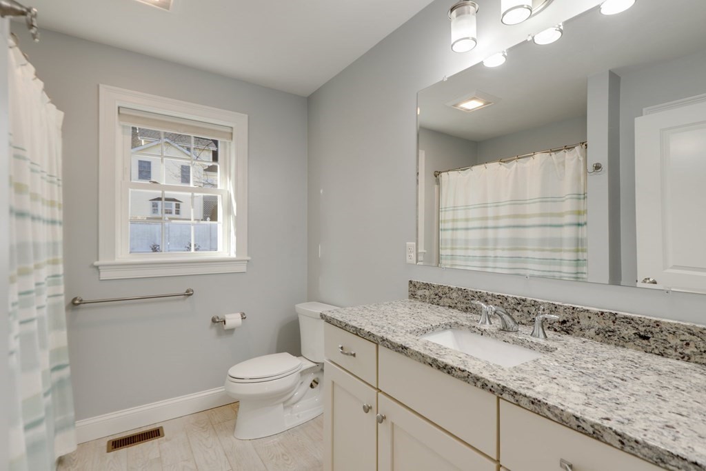 15 Barnstable Road Worcester, MA 01605 - Photo 14 of 31 Gallery Image 14