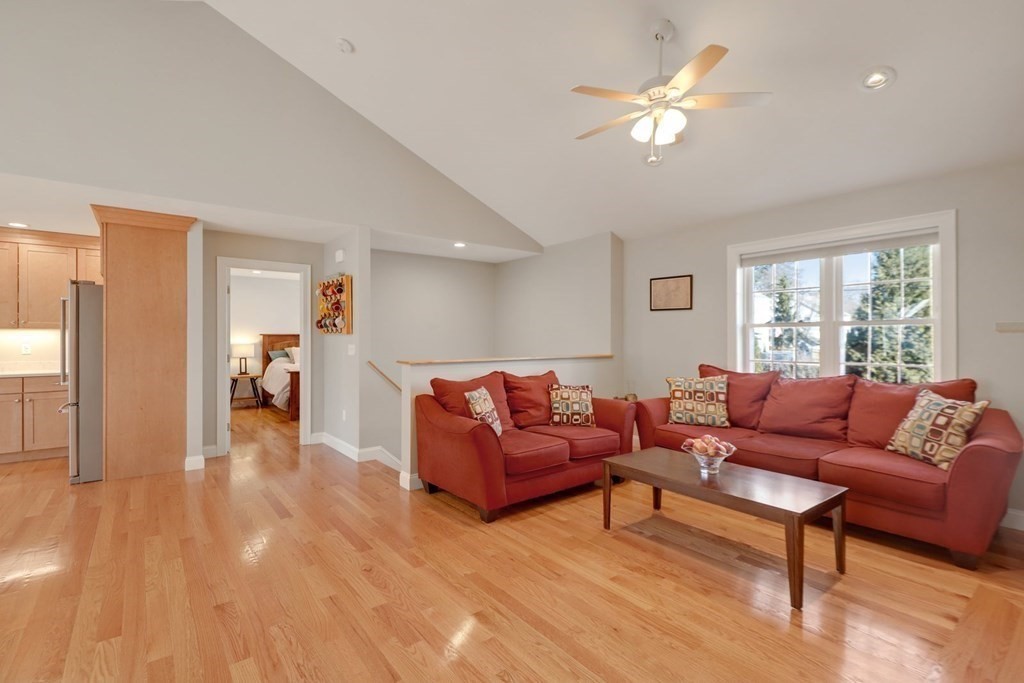 15 Barnstable Road Worcester, MA 01605 - Photo 2 of 31 Gallery Image 2