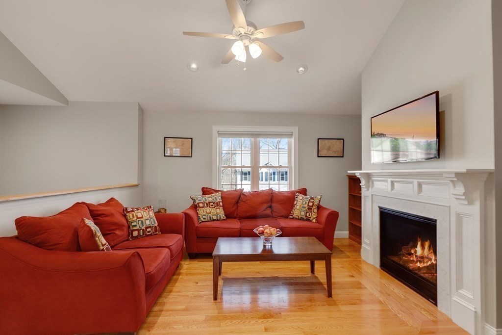 15 Barnstable Road Worcester, MA 01605 - Photo 3 of 31 Gallery Image 3