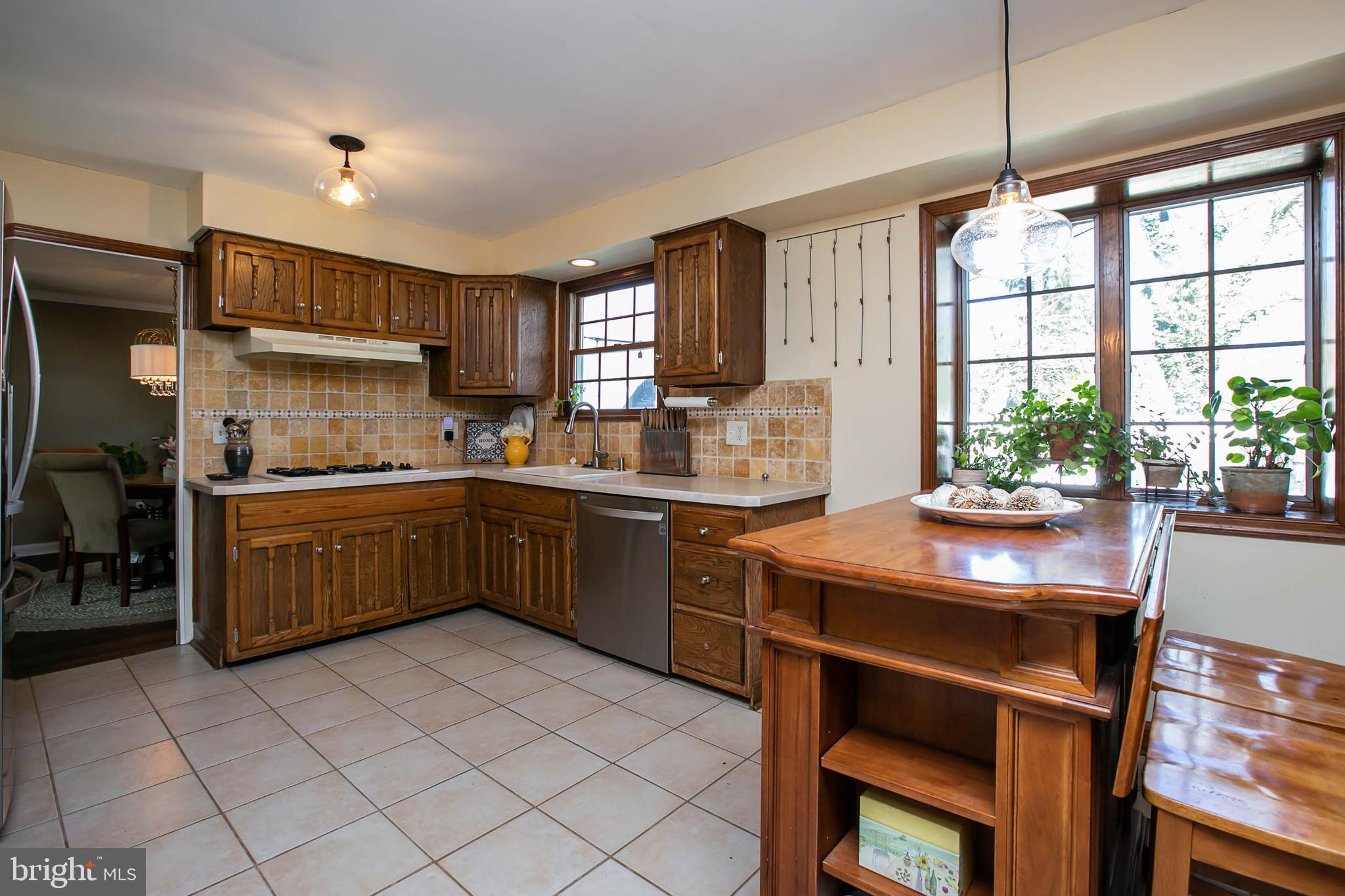 1634 Pin Oak Road Williamstown, NJ 08094 - Photo 12 of 34 Gallery Image 12