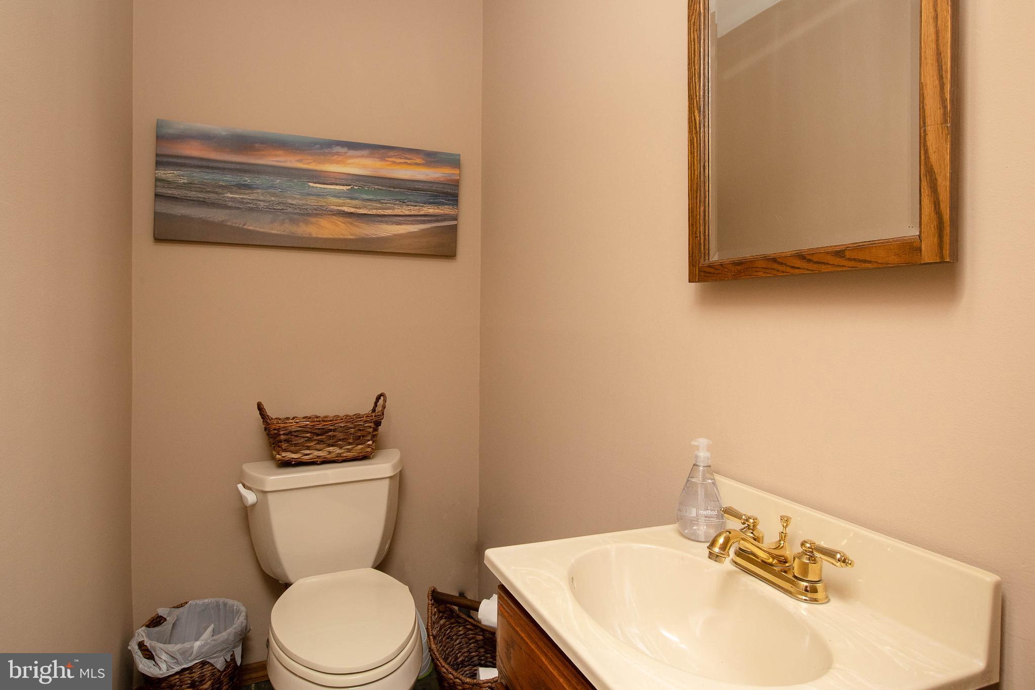 1634 Pin Oak Road Williamstown, NJ 08094 - Photo 18 of 34 Main floor half bath