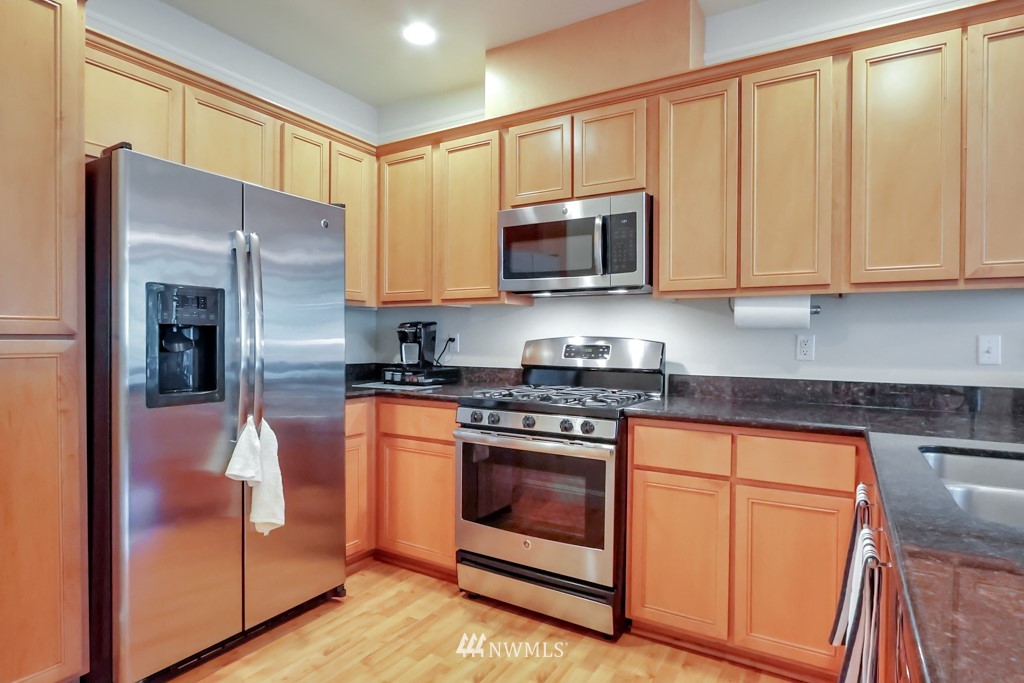 4751 Shattuck Avenue South, Unit A102 Renton, WA 98055 - Photo 4 of 18