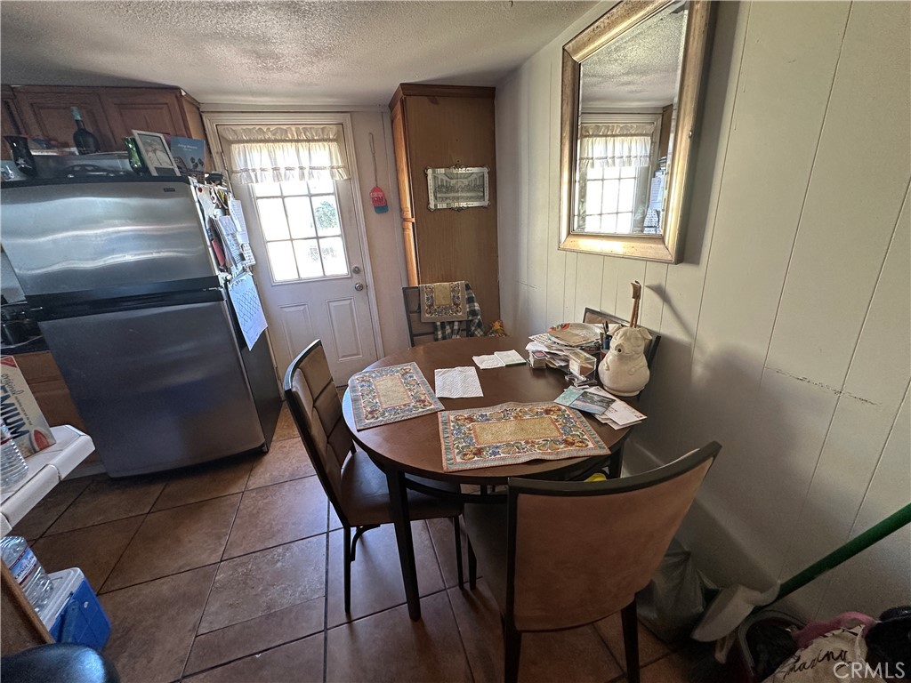 1105 Orange Avenue Chowchilla, CA 93610 - Photo 9 of 41 Part of the converted garage into the home.