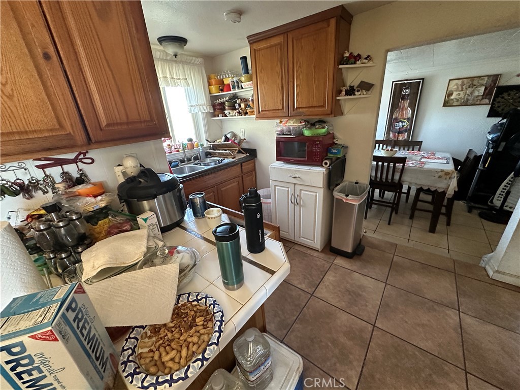 1105 Orange Avenue Chowchilla, CA 93610 - Photo 10 of 41 Kitchen