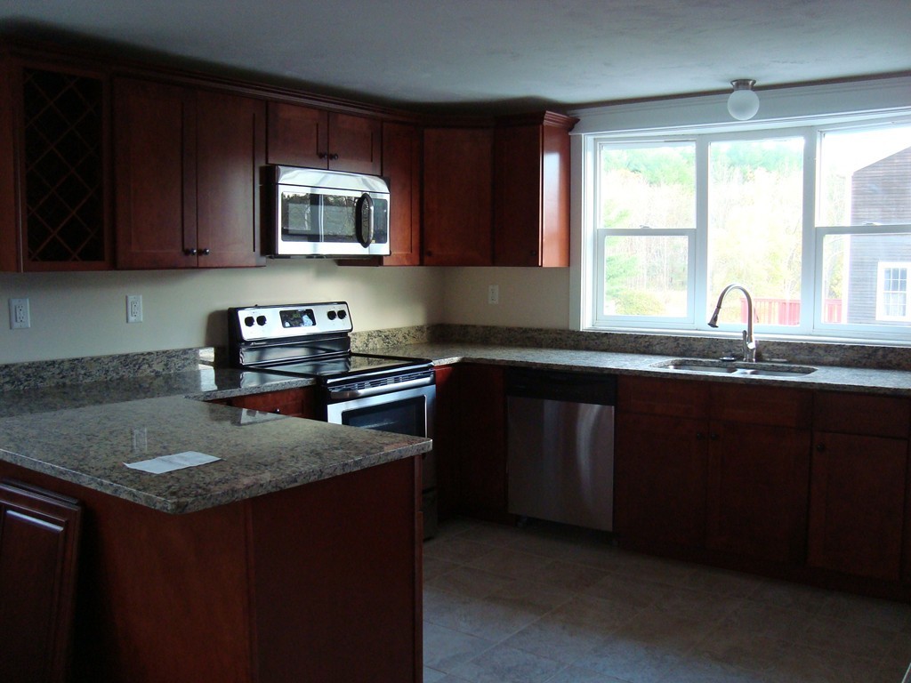 2806 Providence Road Northbridge, MA 01534 - Photo 9 of 21 Gallery Image 9