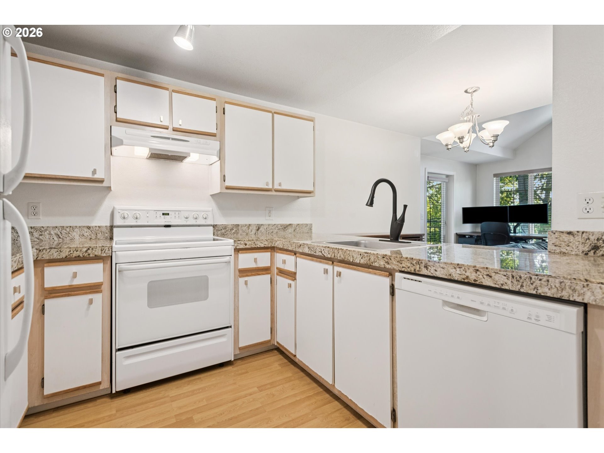 17618 Northwest Springville Road, Unit A8 Portland, OR 97229 - Photo 15 of 37 Kitchen