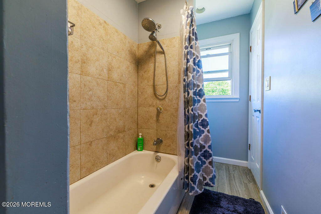 17 Hampton Road Howell, NJ 07731 - Photo 19 of 30 817A6820-HDR