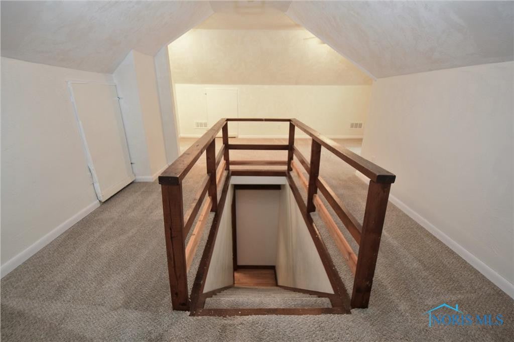 2121 Loxley Road Toledo, OH 43613 - Photo 10 of 15 Gallery Image 10