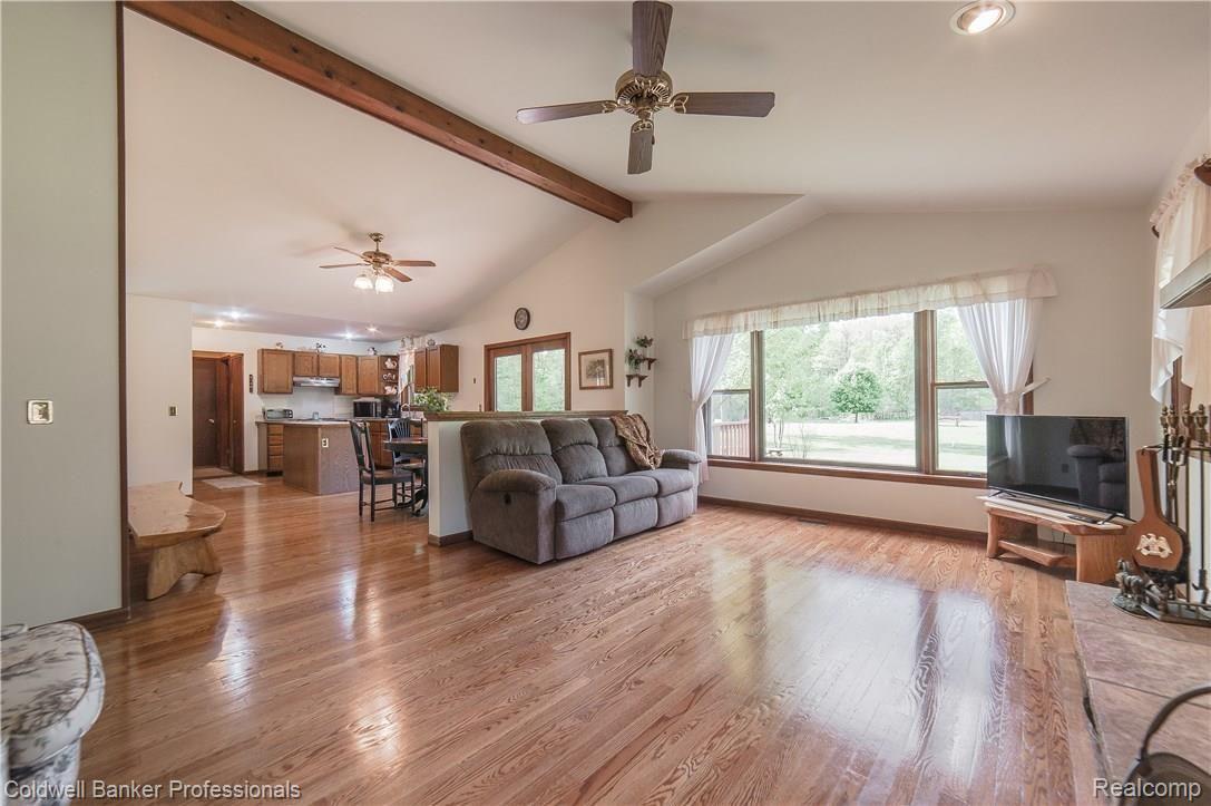 4360 Crawford Road Dryden, MI 48428 - Photo 17 of 48 4360 Crawford-17.jpg
