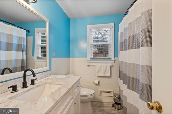 $2,975 | 931 Beaverbank Circle, Towson, MD 21286