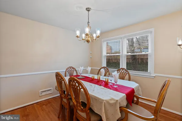 $2,975 | 931 Beaverbank Circle, Towson, MD 21286